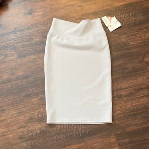 LulaRoe Cassie skirt